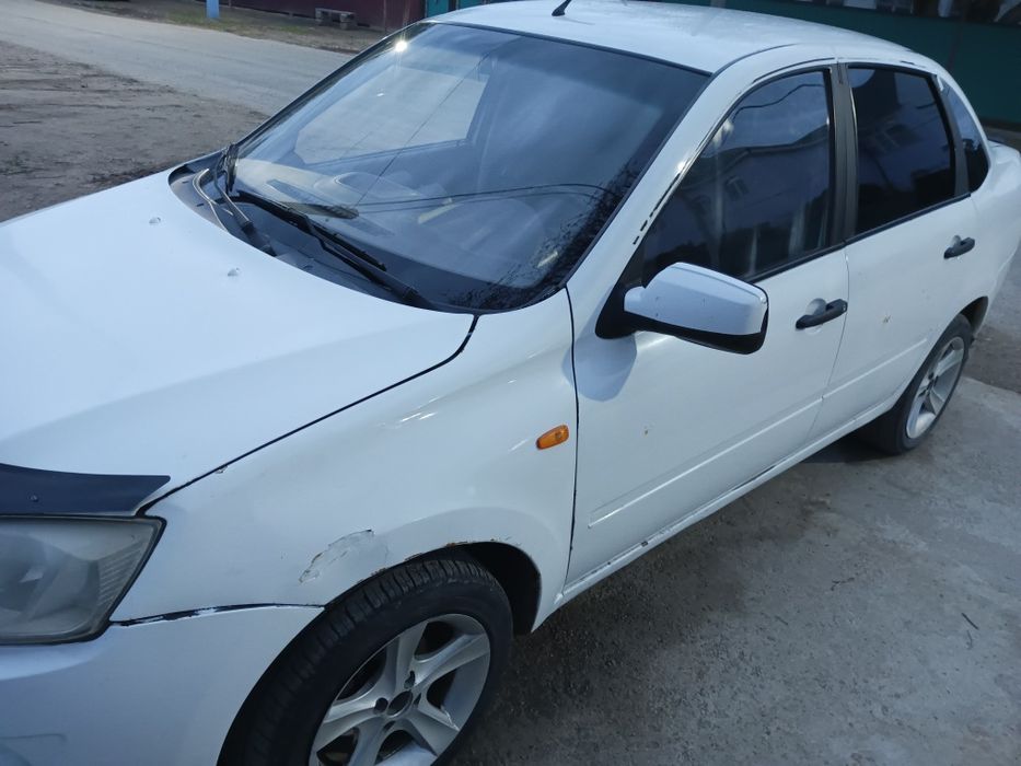 Лада гранта 2013 года газ-бензин