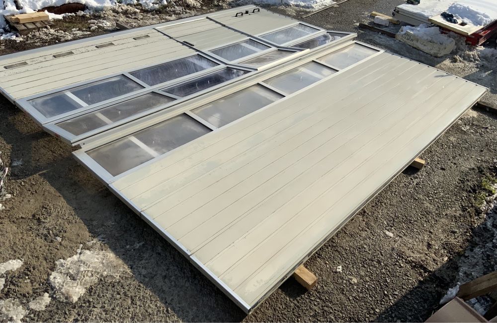 USA SECTIONALA INDUSTRIALA  poarta hala garaj H 395 x L 438 Garantie