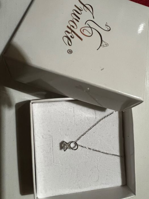 Прекрасно сребърно колие