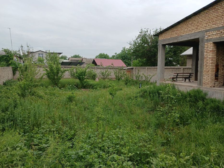 Уй ховли сотилади