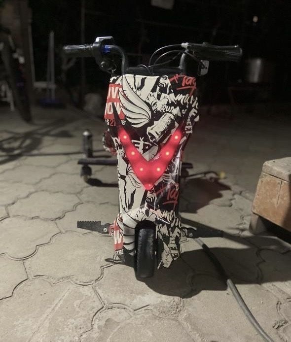 Электроскутер дрифт-трайк