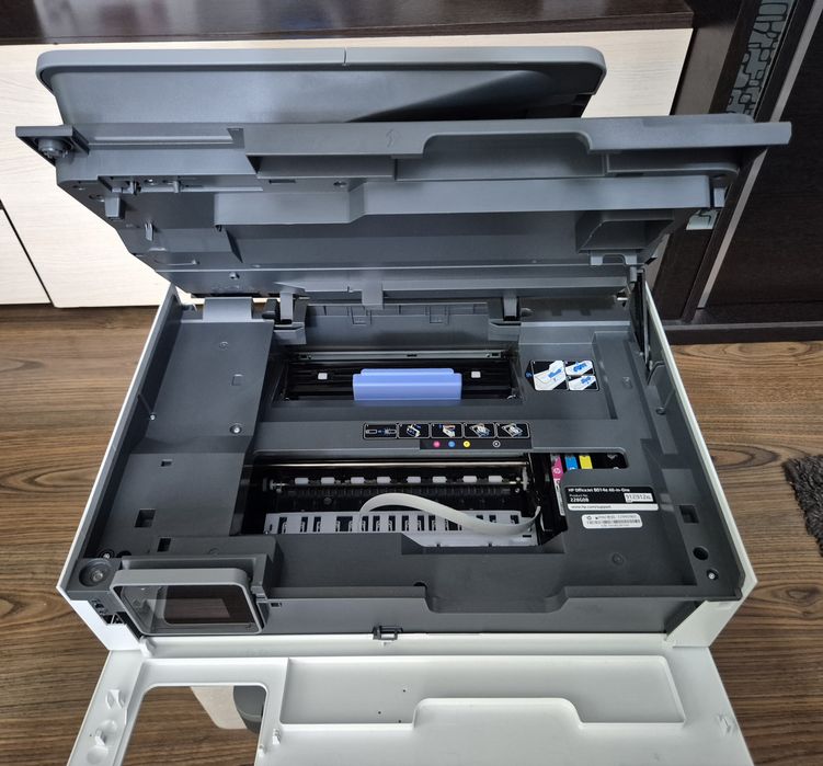 Vând imprimanta HP OfficeJet 8014e