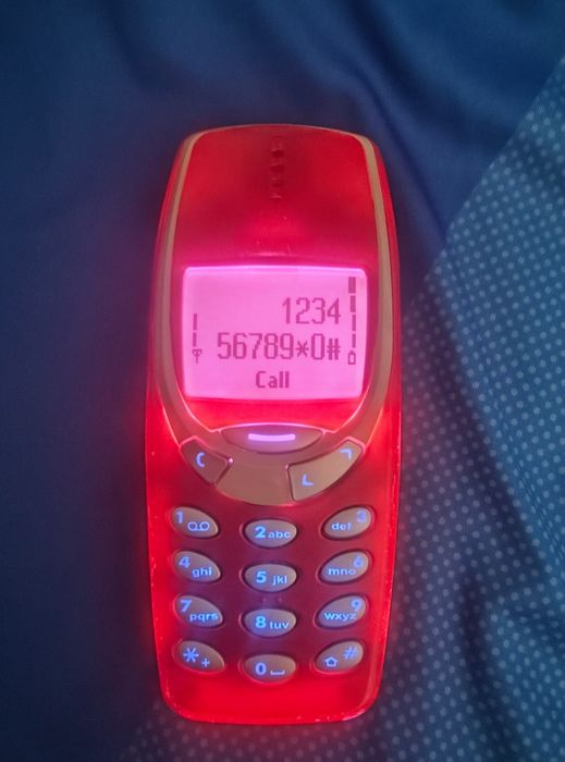 Nokia 3310  cu leduri schimbate ( decodat, baterie Nou nouță)