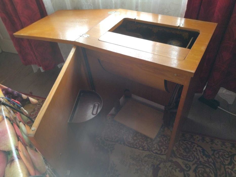 Крачна шевна машина