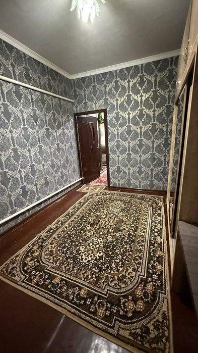 23мкр  4-ханалы квартира сатылады. Бахасы 385млн сум,келисими бар.