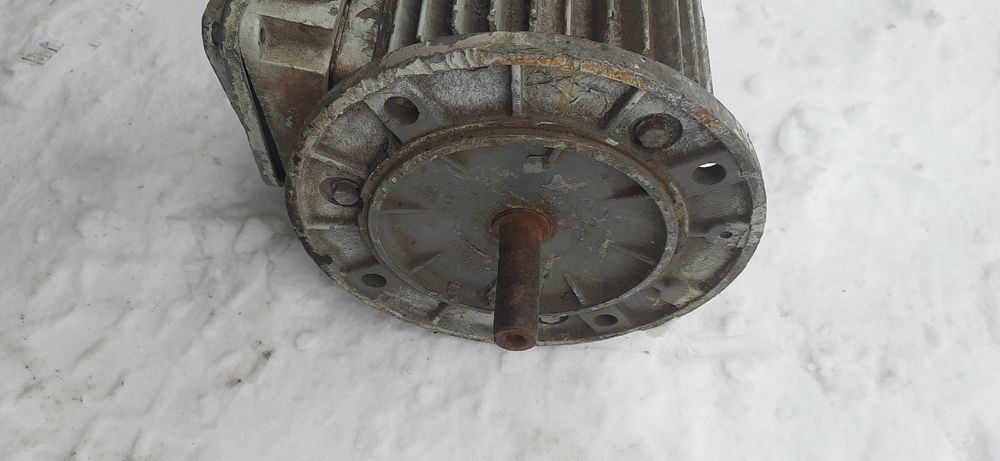 Электродвигатель