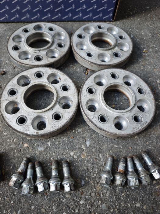 Distanțiere 30mm, de la 5x108 la 5x112 pentru Citroen/Peugeot/Volvo