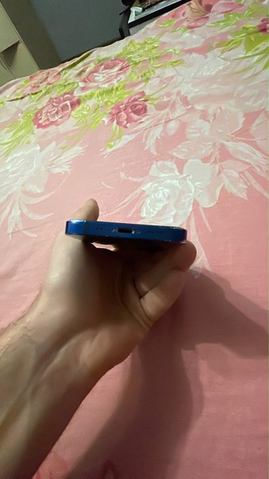 Продам iphone 12 mini