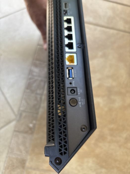 Router Netgear X6S AC400 Pentru piese