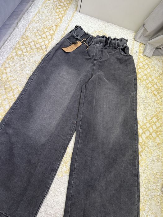 Продам абсалютно новые джинсы на размер 44-46