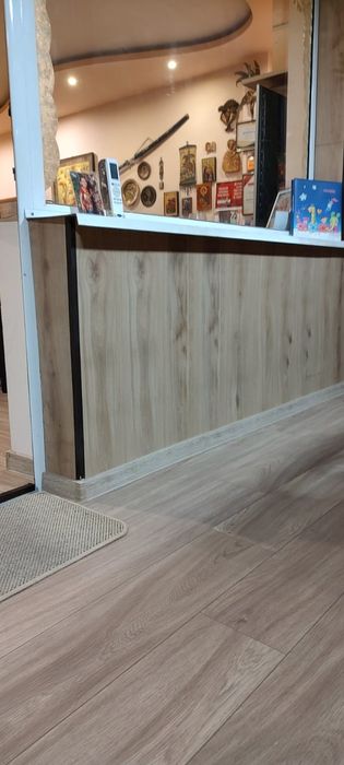 Монтаж , редене на ламиниран паркет - ламинат