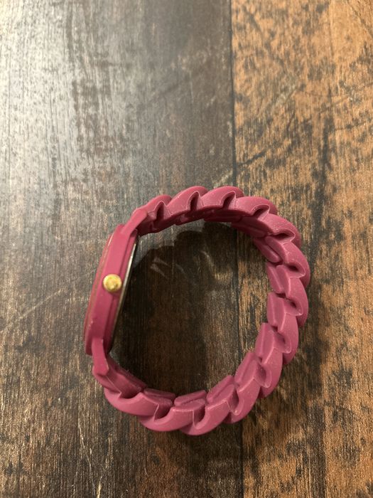 Продавам ръчен часовник