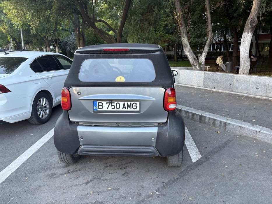 Smart fortwo 2001 800dci cabrio