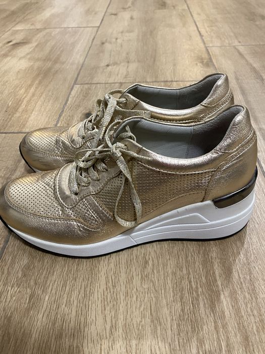 Aquamarine обувки/сникърси естествена кожа, златисти, 40 номер