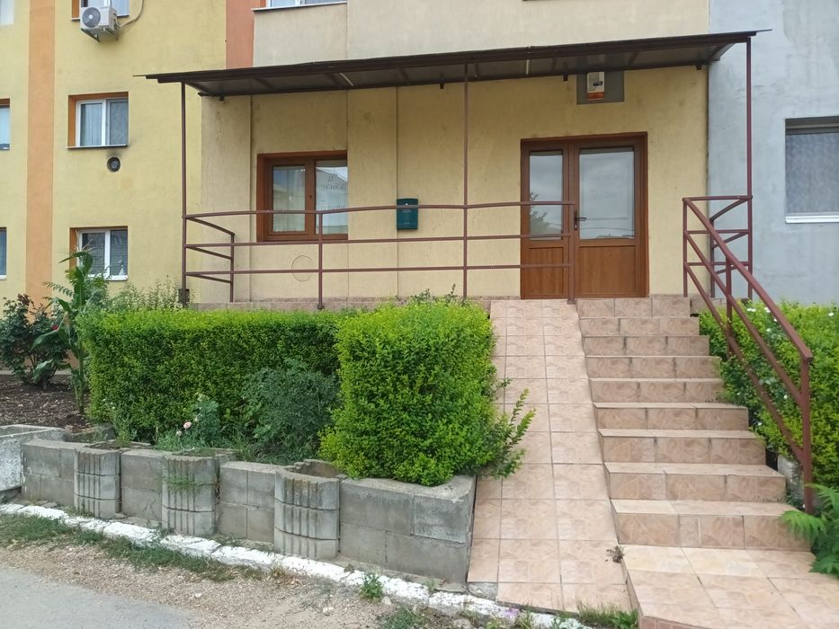 Închiriez in regim Hootelier/Booking Ap1 camera utilata si mobilata modern in Turda zona centrala cu întrare separata