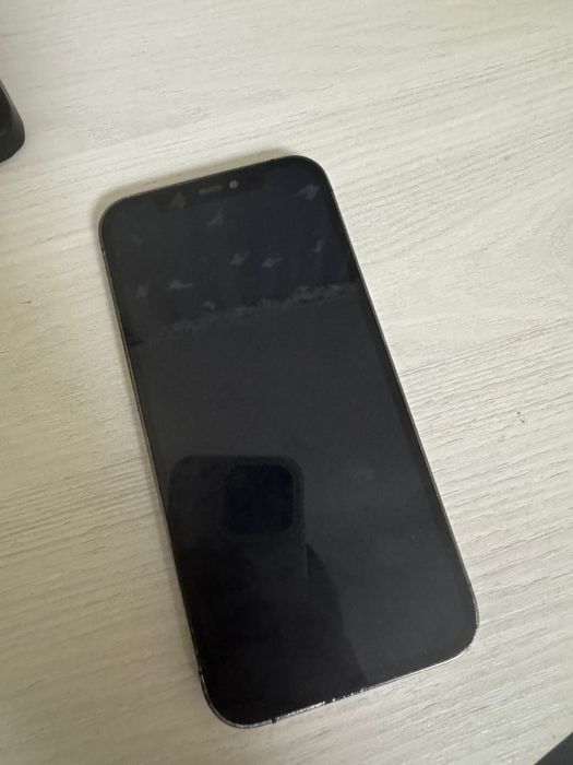 продам айфон 12про память 256