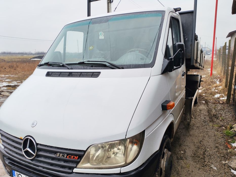 Transport marfa cu basculabila