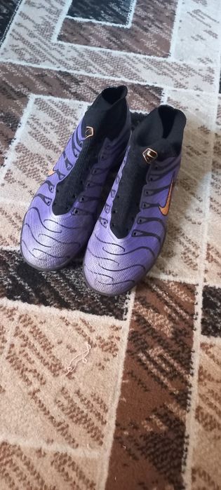 Продам бутсы 37 разм