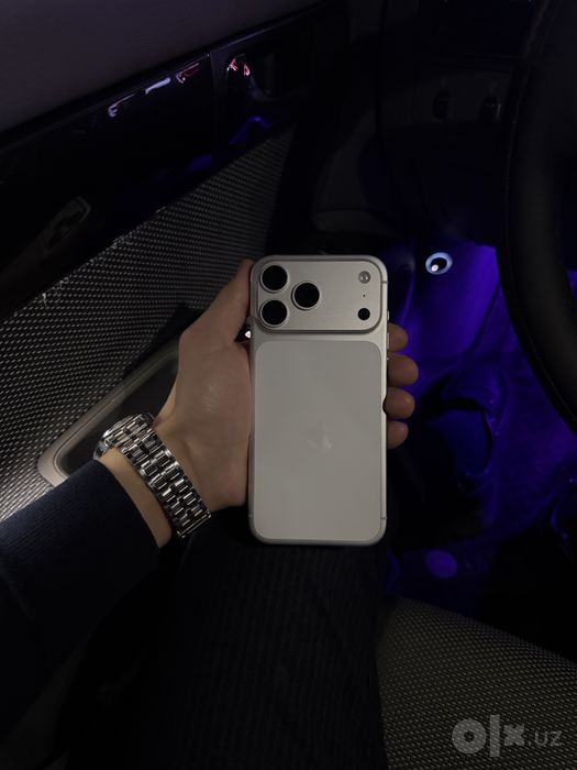 Iphone 17pro max srochna sotiladi
