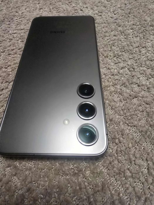 Samsung s24 Много запазен