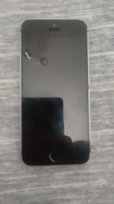 Продаю айфон 5s срочно