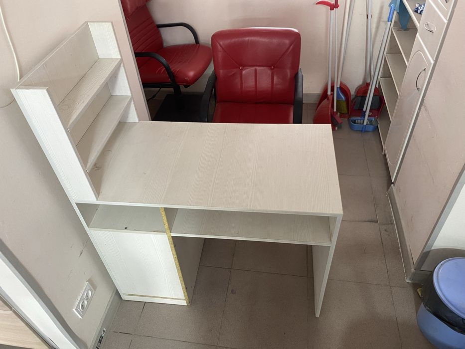 Сдам рабочее место парикмахерам и мастеру маникюра