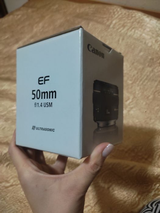 Зеркальный Кэнон 60d