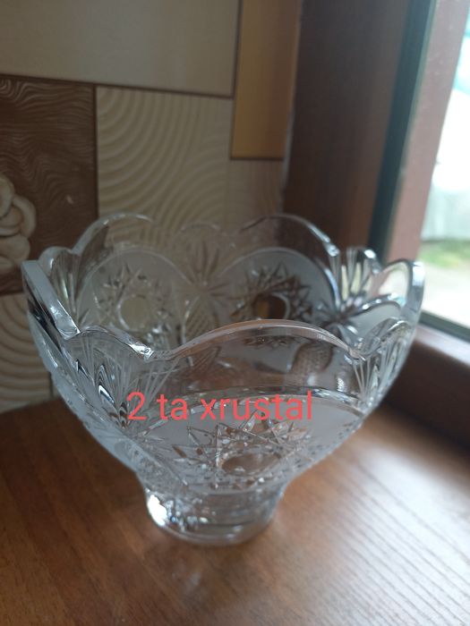 Xrustal va oniks sotiladi