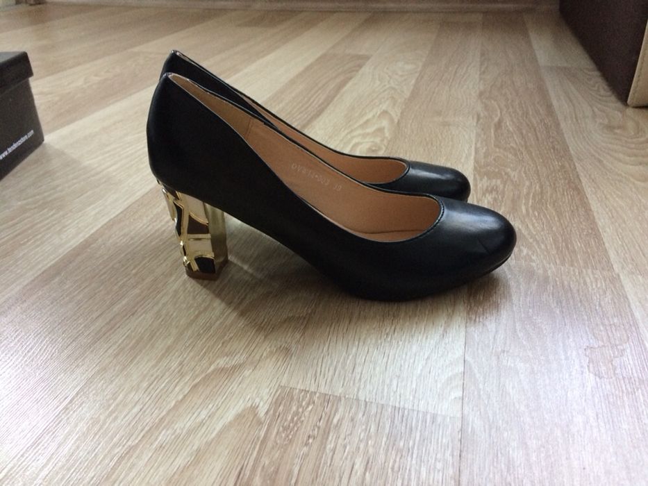 Атрактивни обувки Tendenz