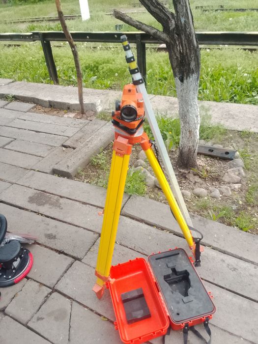 Оптический Нивелир