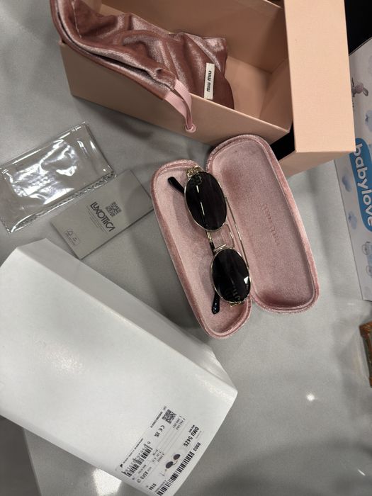 Miu Miu слънчеви очила