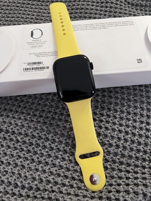 Смартчасы apple