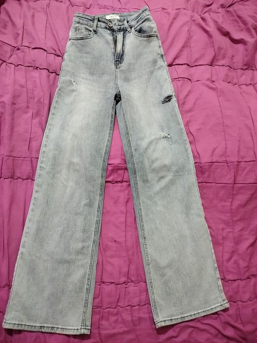 Продаю джинсы 25-26 размер