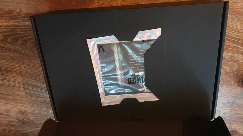 RTX 3080 ZOTAC AMP Holo 10GB GDDR6X – cu cutie, full RGB, perfectă!