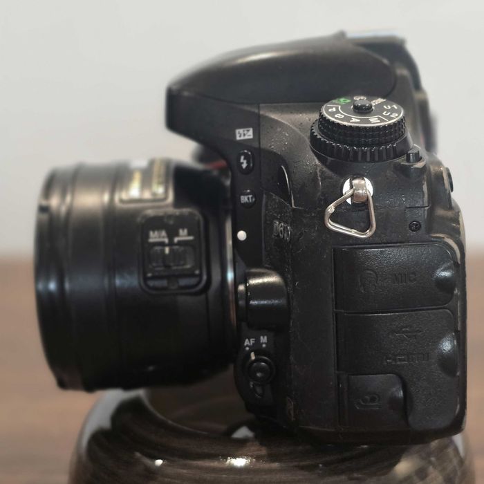 Nikon D610 Full Frame + obiectiv Nikkor 50mm