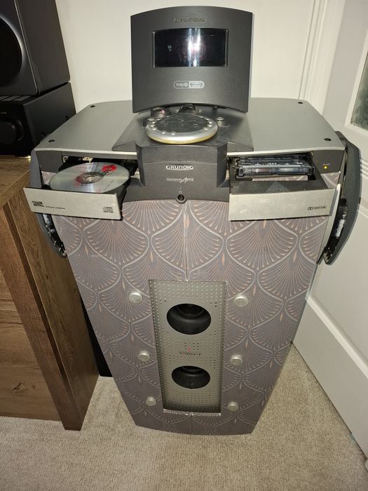 Grundig Perforhing Arts sistem audio