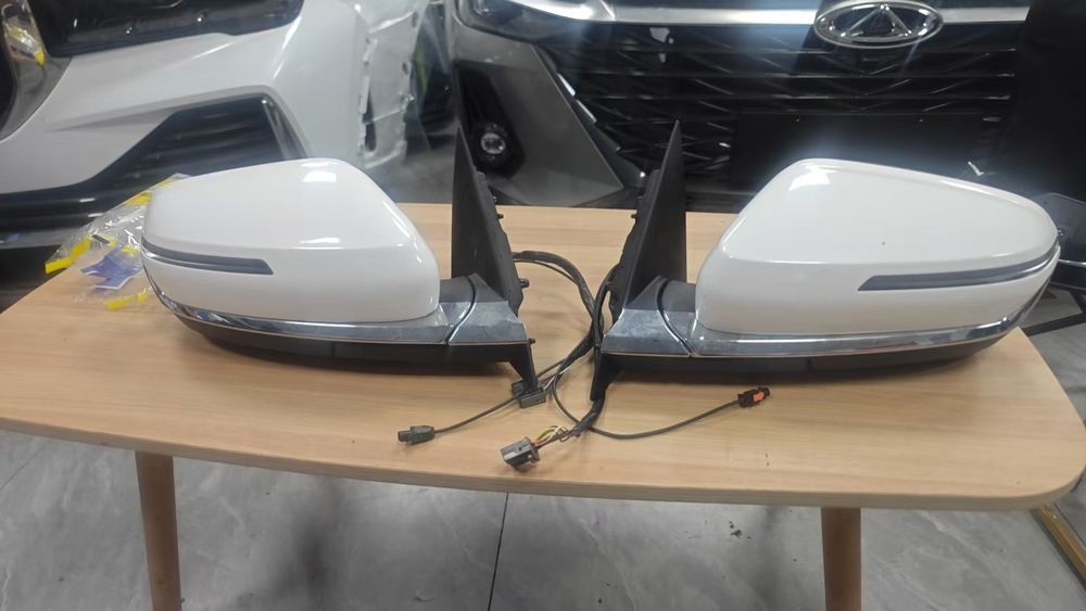 Зеркало левое и правое Geely monjaro