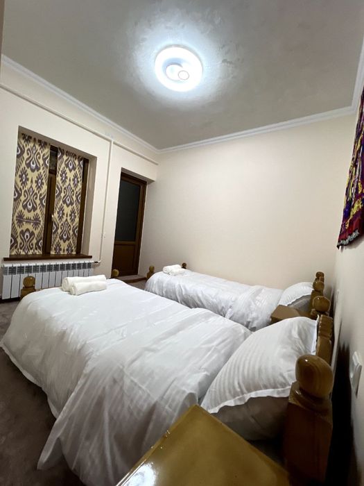 Hotel SHAHINA Регистон