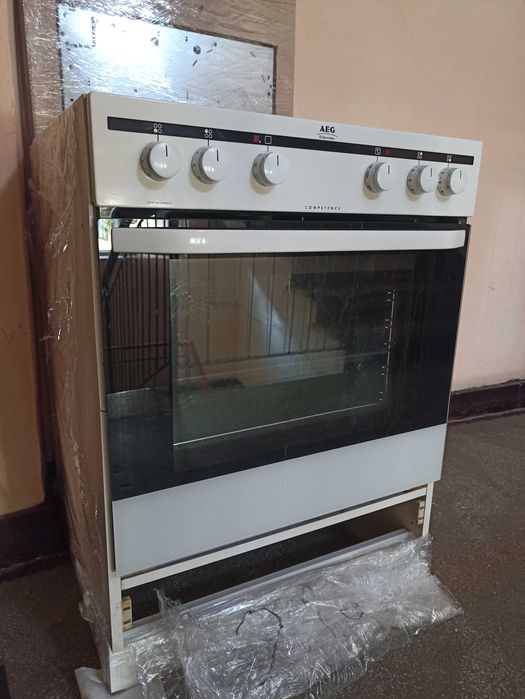 Cuptor încorporabil cu plita electrica Electrolux AEG