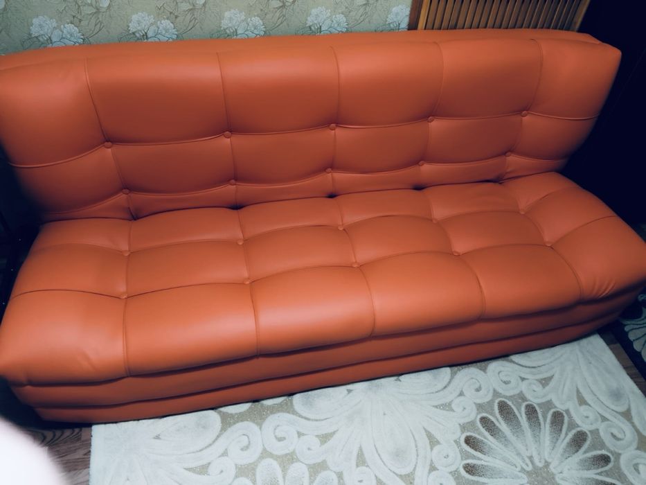 Продам диван новый без царапин