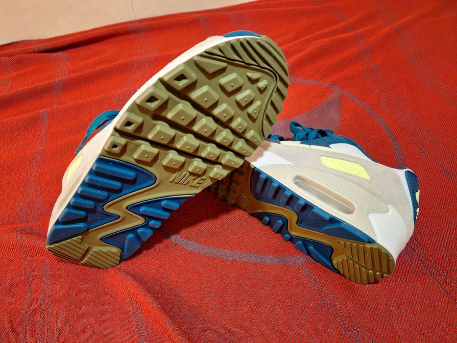 Дамски маратонки NIKE AIR MAX 90