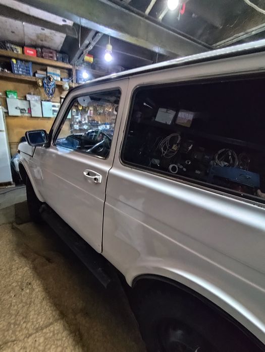 Продам ваз 21213 Нива 2000 г