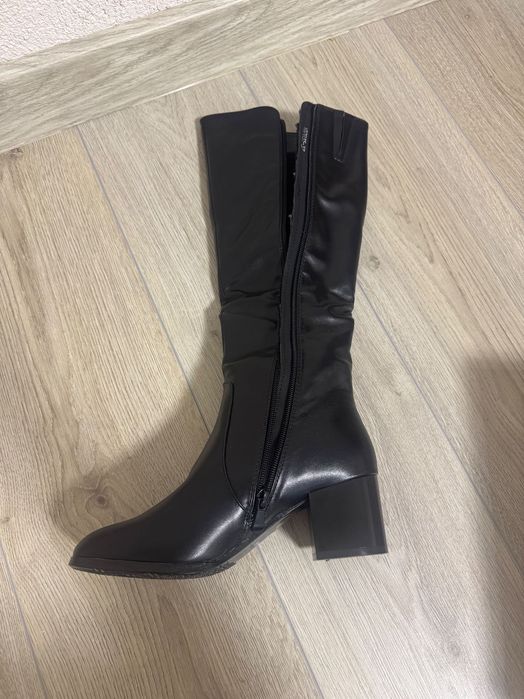 Дамски зимни ботуши