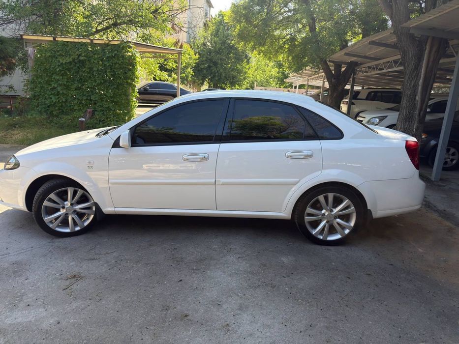 Chevrolet Gentra 2015, механика, 1.5, отличное состояние