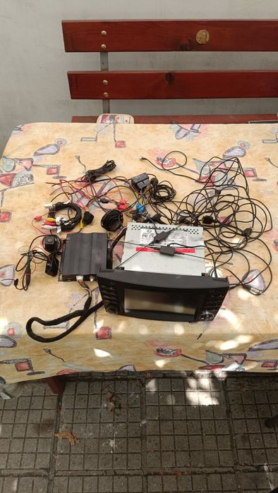 Фейслифтова мултимедия за Мерцедес w211 и w219