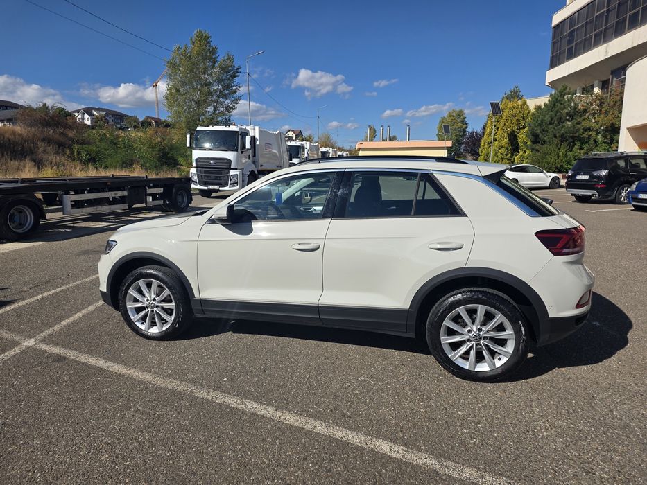 VOLKSWAGEN T-Roc 2023 — imagine 5