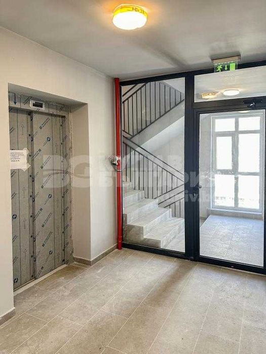 Продава се Едностаен апартамент в Варна, Център - 34 кв.м за 2015 €/кв.м - Снимка #15