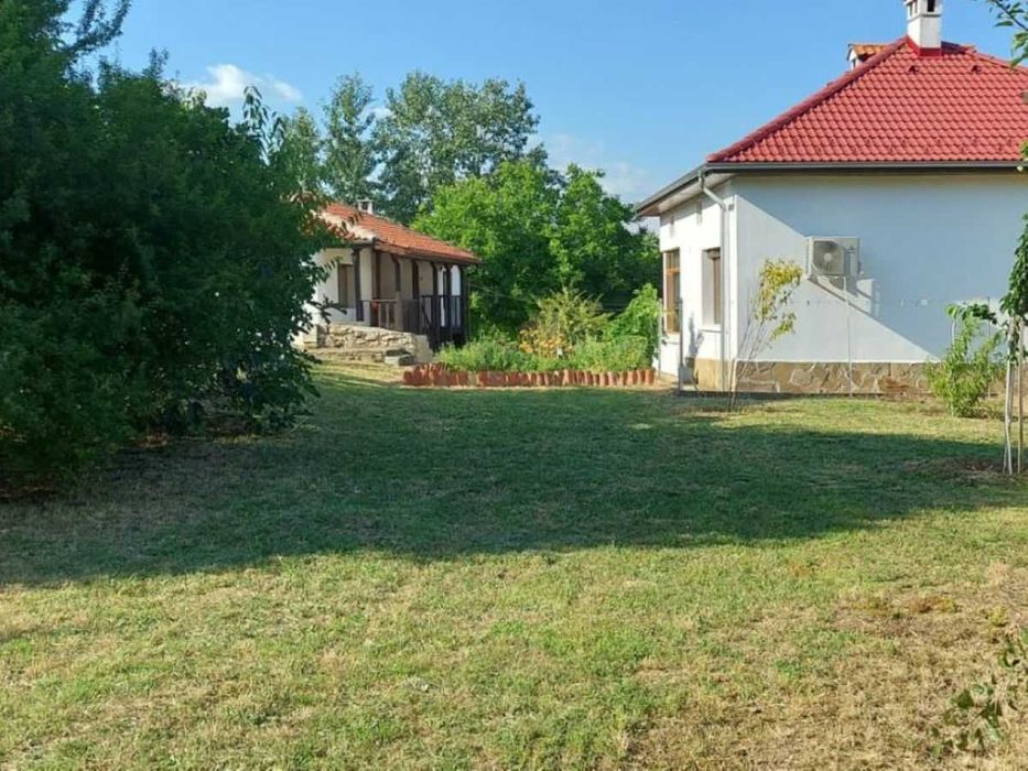 Дава се под наем Къща в Велико Търново, Център - 120 кв.м за 598.23 € - Снимка #13