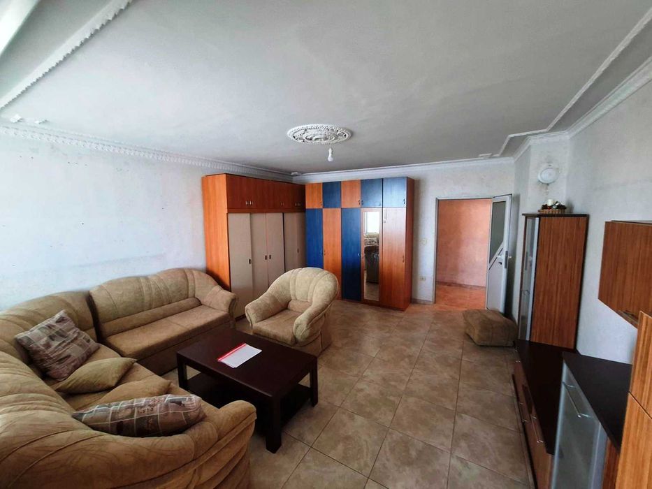 Продава се Четиристаен апартамент в Варна, Възраждане 1 - 118 кв.м за 713 €/кв.м - Снимка #3