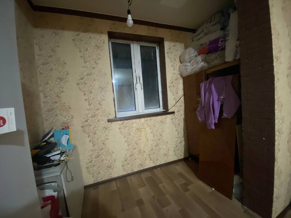 Срочно продаётся 11 квартал шухрата 1 комнатная квартира